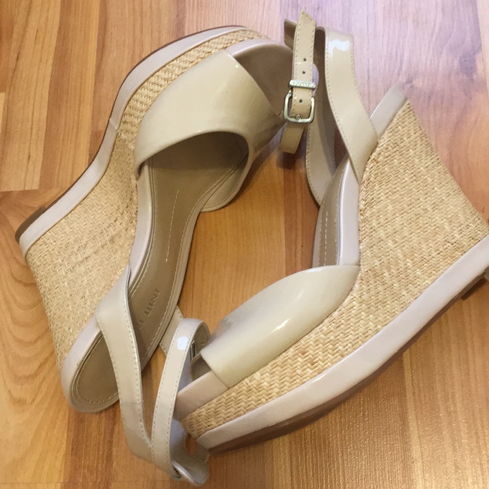 Latoria Patent Leather Dress Wedges